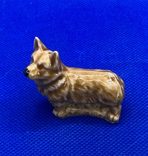 Wade whimsie honey brown - wade, corgi