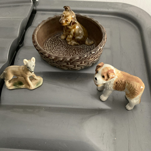 Wade english ceramic - wade, dog