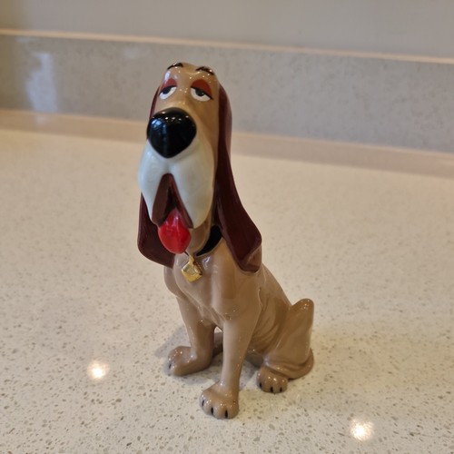 Porcelain wade blow - porcelain,