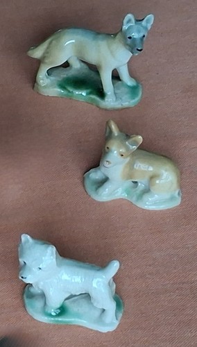 Three vintage wade miniatures - vintage,