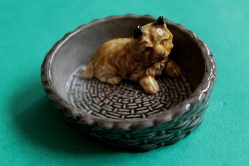 Vintage wade dog basket - wade,