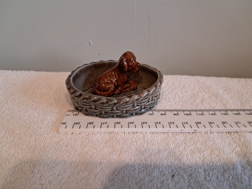 Wade dog basket - dog, a